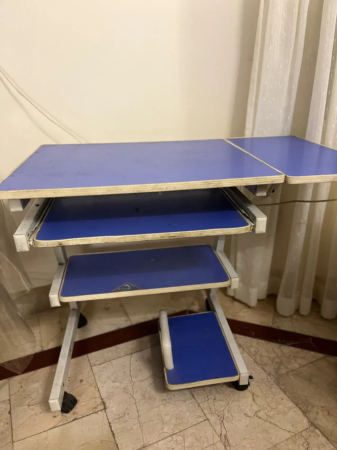 میز کامپیوتر چند تکه تا شو مارک ایران آمیکو|میز تحریر و کامپیوتر|ساری, |دیوار