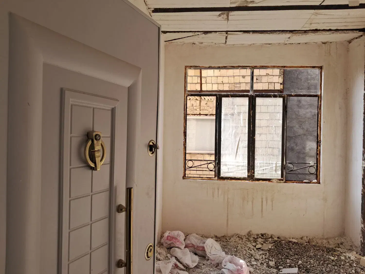 آپارتمان سفتکاری شده ویرانی|فروش آپارتمان|شاندیز, |دیوار