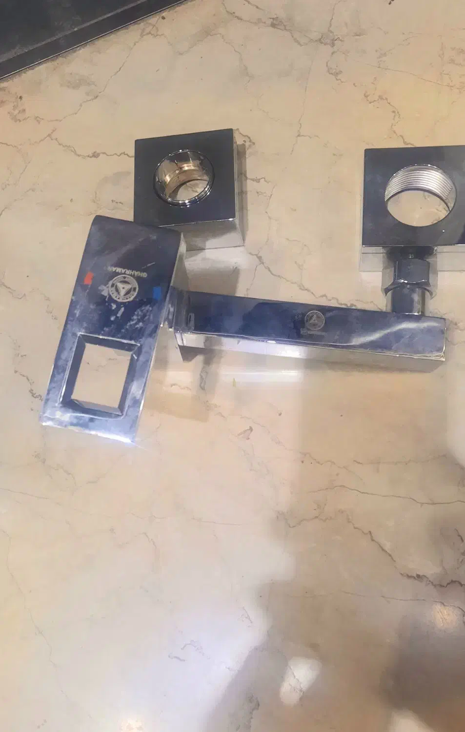 شیر توالت برند قهرمان زیر قیمت|لوازم سرویس بهداشتی|بیرجند, |دیوار