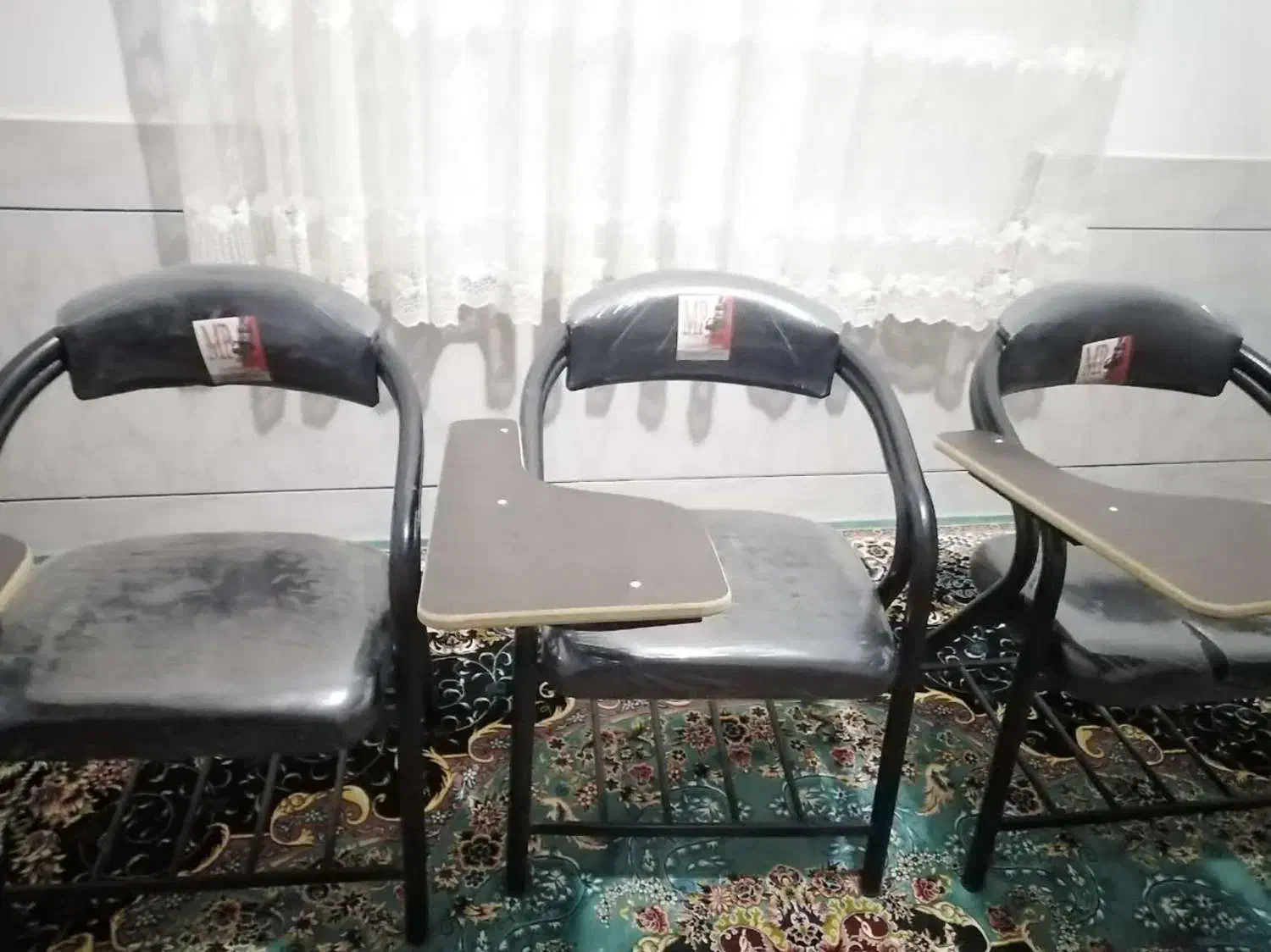 صندلی دانش اموزی|صندلی و نیمکت|طبس, |دیوار