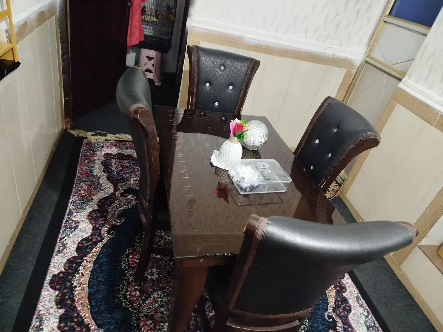 میز غذا خوری|میز و صندلی غذاخوری|امیدیه, |دیوار