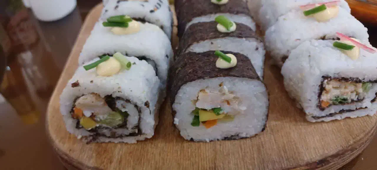 سوشی و انواع ملزومات سوشی sushi|خدمات پذیرایی، مراسم|تهران, شهران شمالی|دیوار