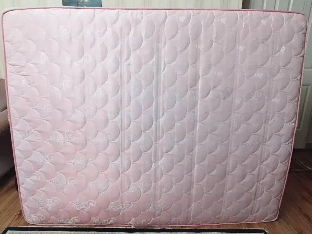 تشک دونفره|تخت و سرویس خواب|میانه, |دیوار