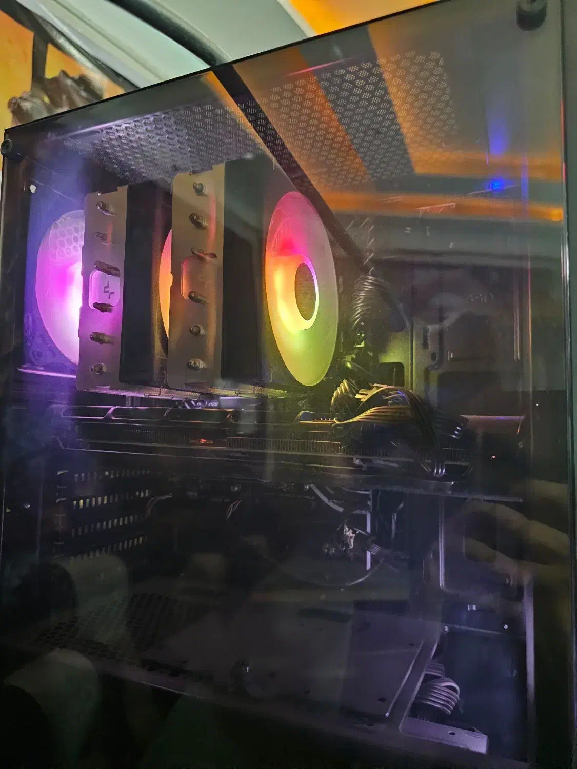 کیس گیمینگ خیلی قوی|رایانه رومیزی|ایلام, |دیوار