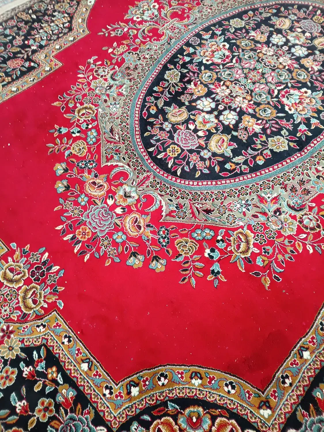 فرش ۱۲ متری|فرش|فومن, |دیوار