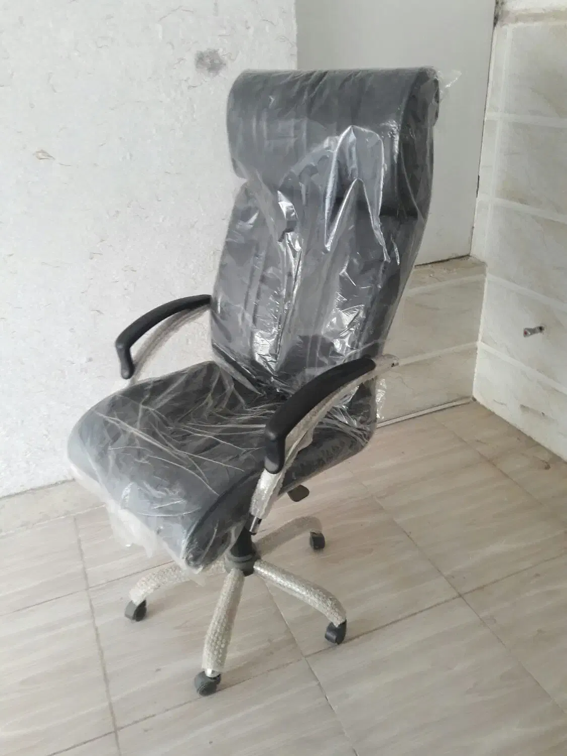 صندلی مدیریتی نو و اک|مبلمان اداری|تربتحیدریه, منصوریه|دیوار