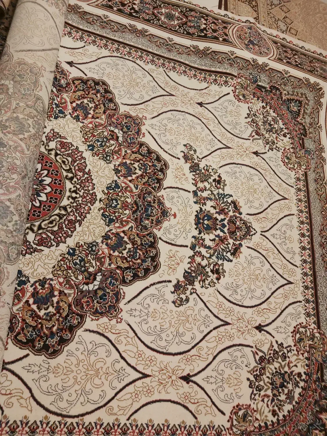 فرش|فرش|قم, زنبیل آباد|دیوار