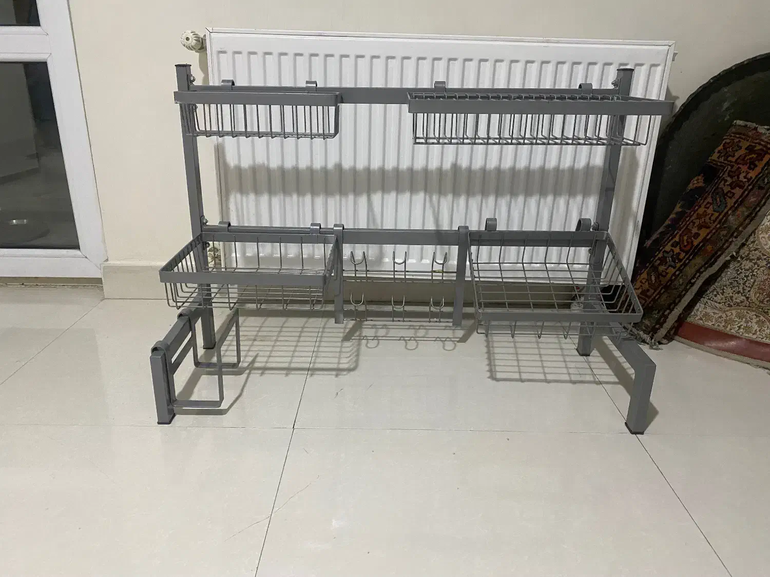 ابچکان پشت پنجره ای|آبچکان و نظمدهنده ظروف|اندیشه, اندیشه فاز ۳|دیوار