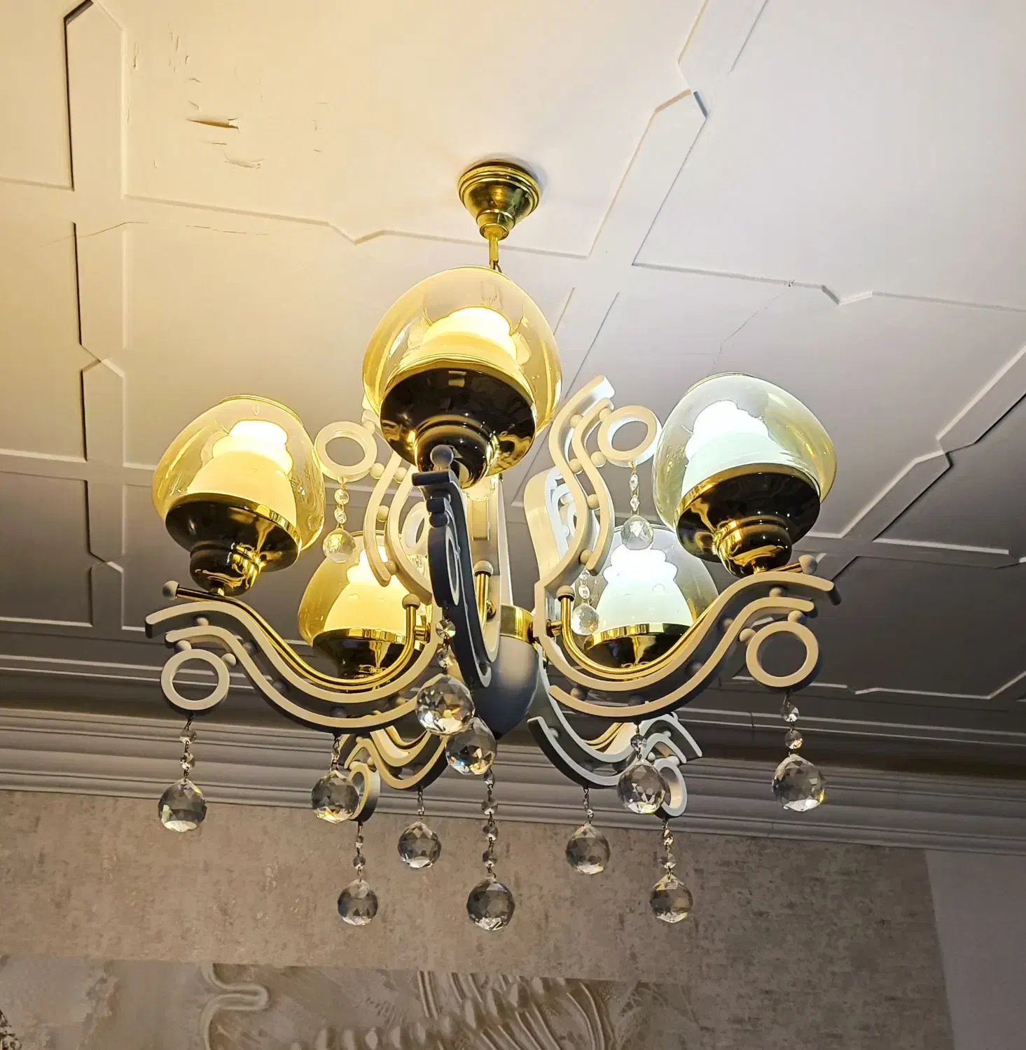 لوستر پنچ شاخه|لوستر و چراغ آویز|نورآباد, |دیوار