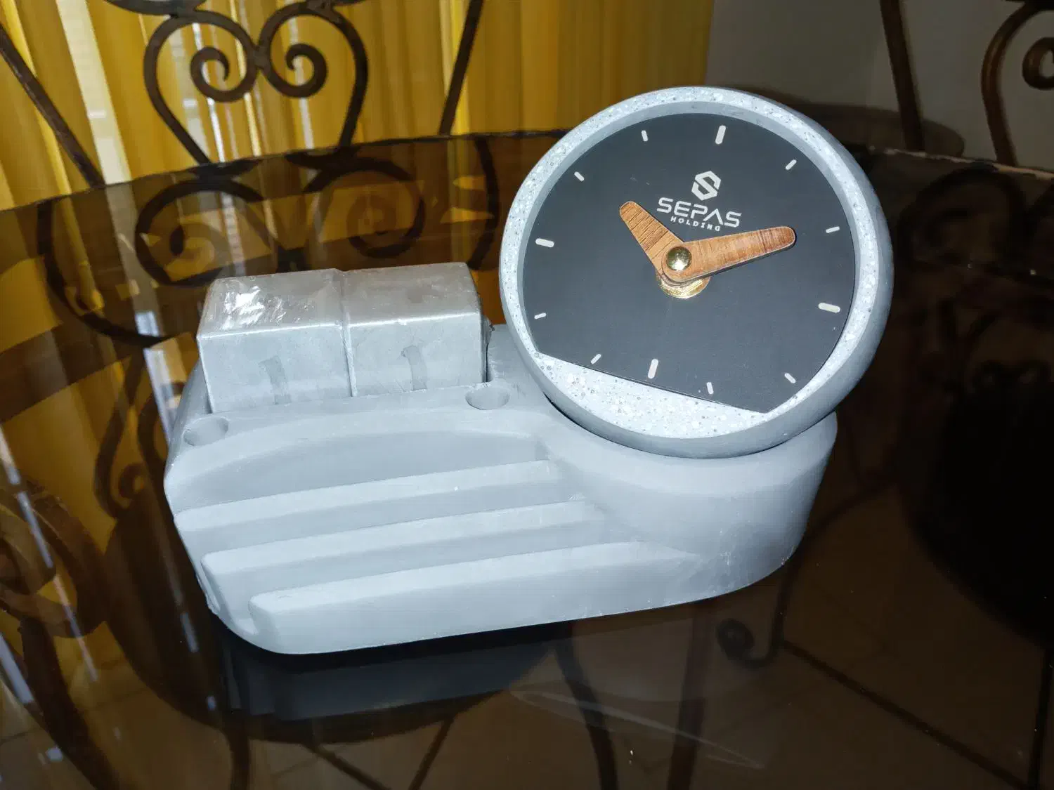 ساعت و تقویم رو میزی بتنی نو|ساعت دیواری و تزئینی|تهران, خواجه نظام الملک|دیوار