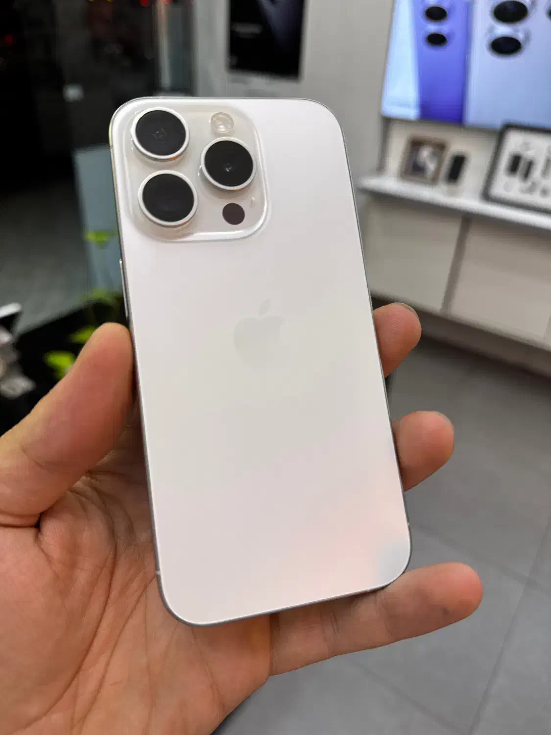 iphone 15 pro 256gb درحد|موبایل|اصفهان, آبشار|دیوار