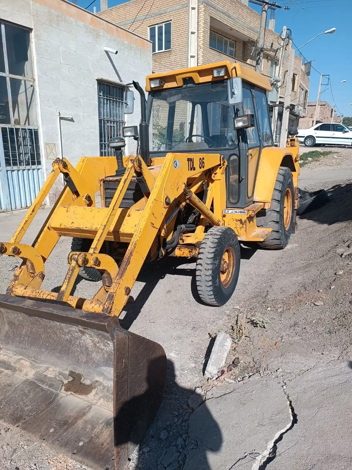 بیل بکهو تی دی ال 86مدل 87|خودرو سنگین|میاندوآب, |دیوار
