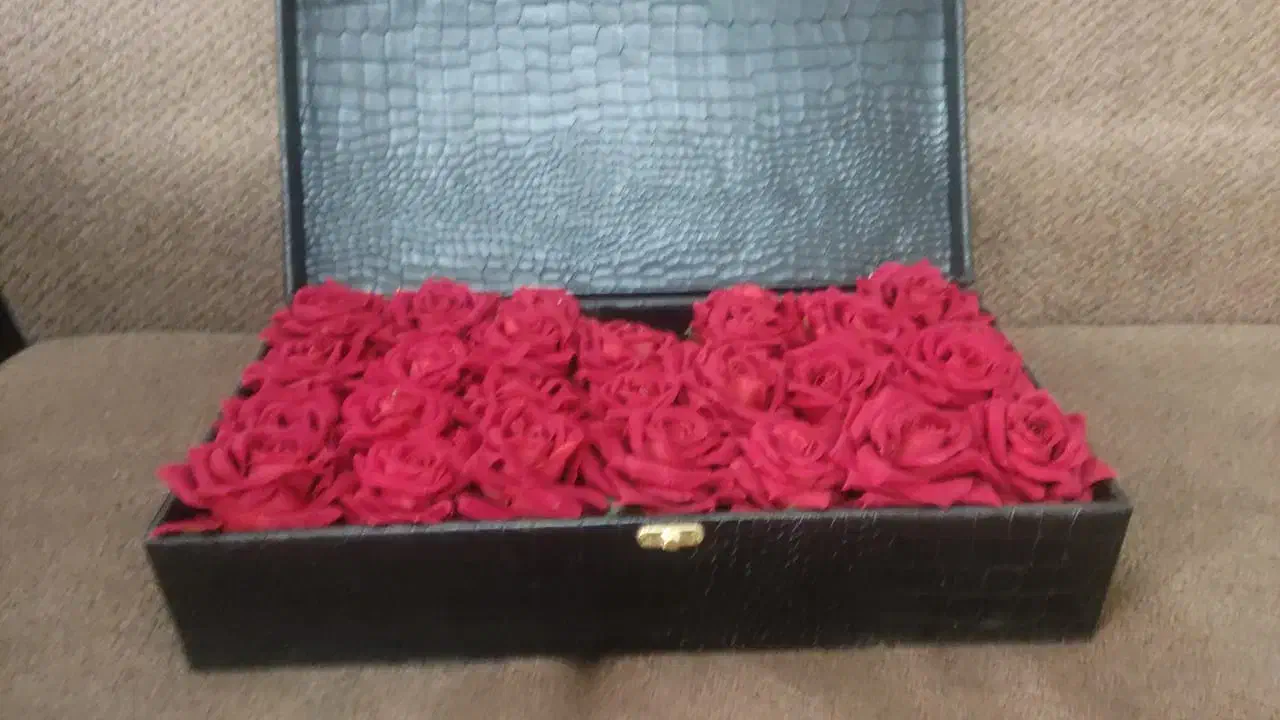 جعبه گل|گل مصنوعی|شیراز, شهرک مدرس|دیوار