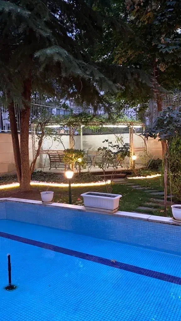 رهن و اجاره آپارتمان لوکس در فرعی مشجر آجودانیه