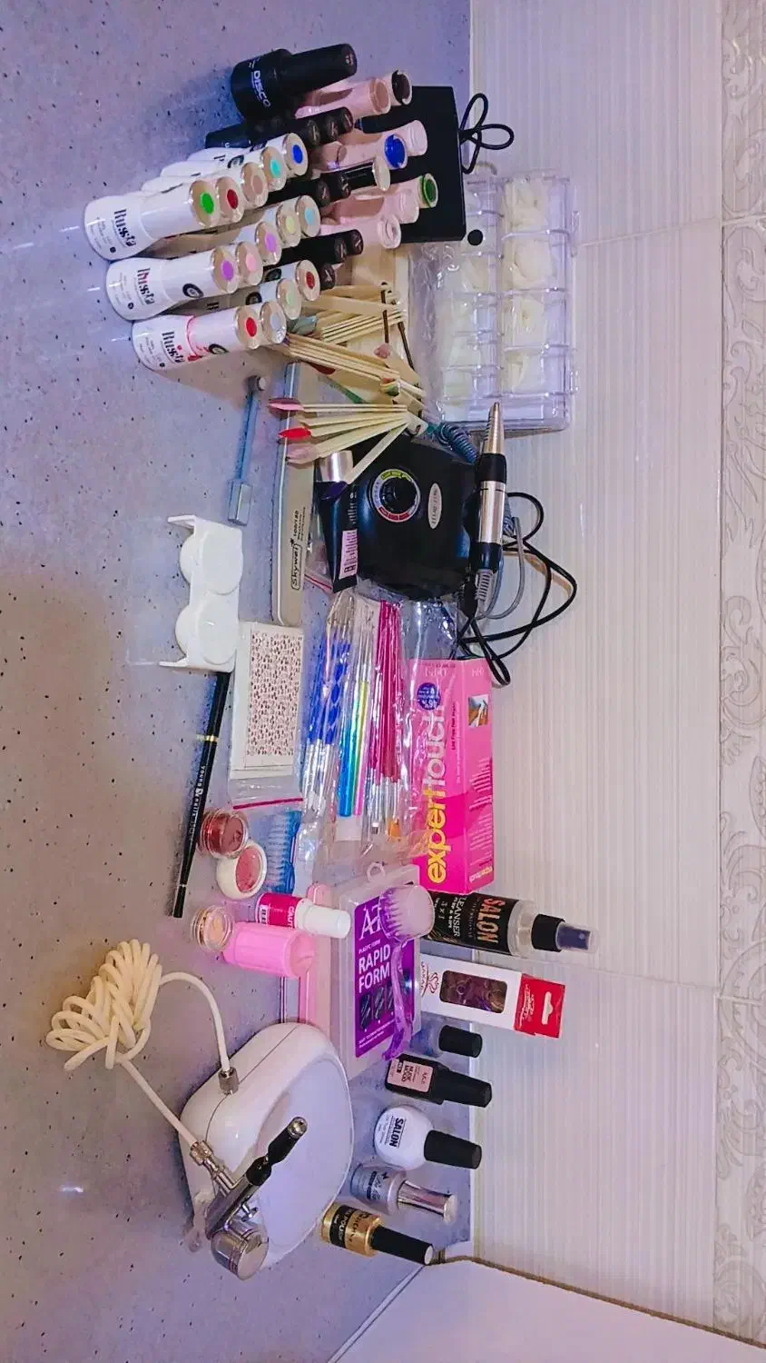 وسایل کاشت ناخن به صورت کامل|آرایشی، بهداشتی، درمانی|سیاخ دارنگون, |دیوار