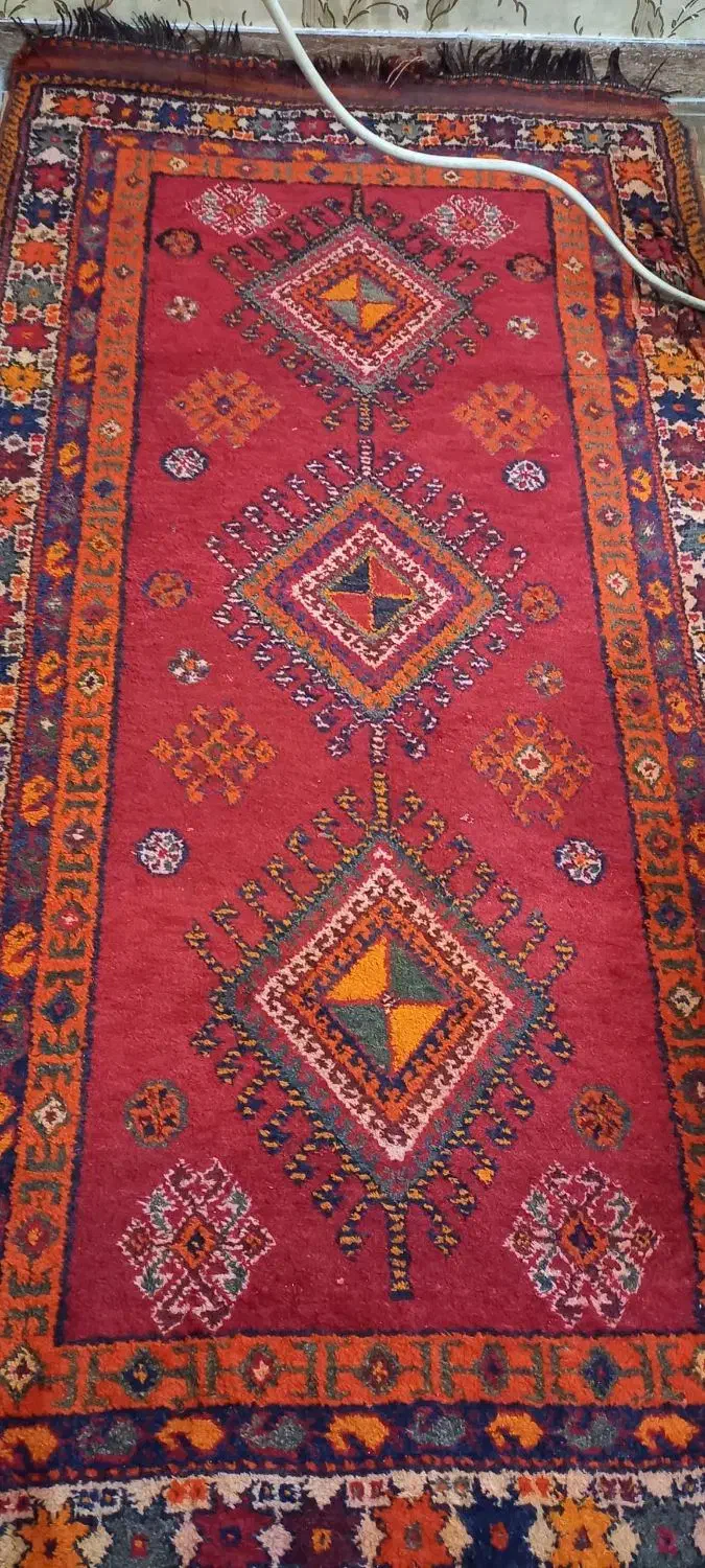 فرش دستباف عشایری قرمز تمیز فروش فوری|فرش|شیراز, منطقه هوایی شهید دوران|دیوار