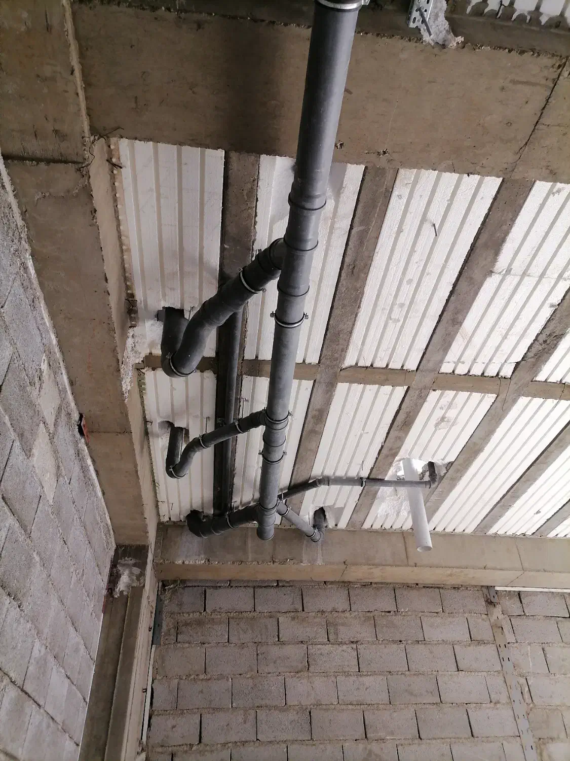 کارگر تاسیسات لوله کشی نیمه ماهر - ور دست|استخدام معماری، عمران و ساختمانی|تهران, زعفرانیه|دیوار