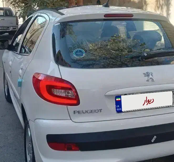 پژو207 سقف پانا مدل 1403|خودرو سواری و وانت|اصفهان, باغ زرشک|دیوار