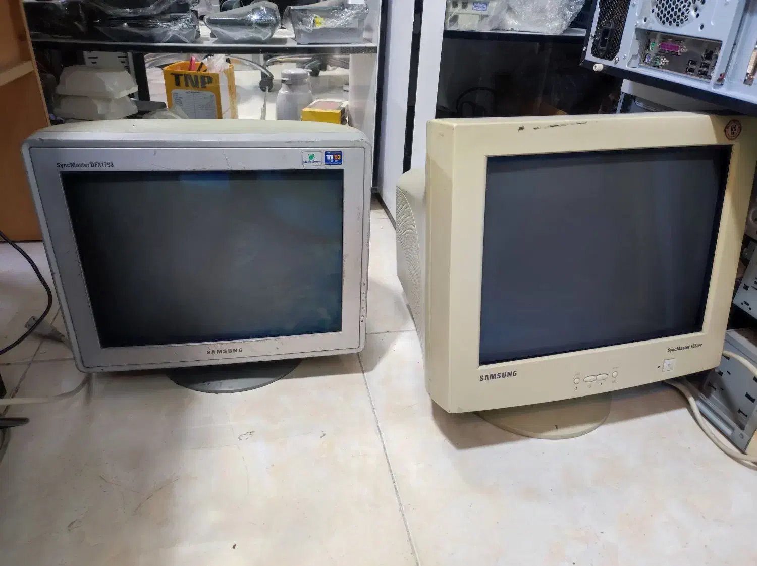 مانیتور crt ، در حد نو ، کاملا سالم و با کیفیت|رایانه رومیزی|محمدشهر, محمدشهر|دیوار