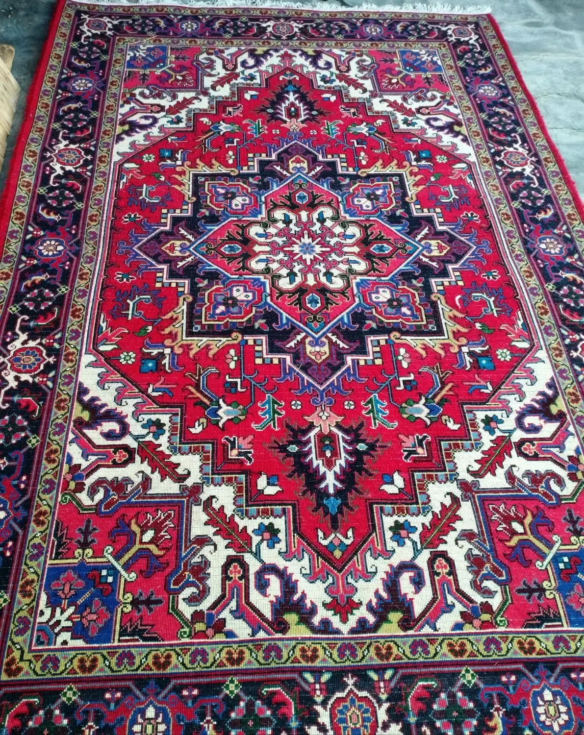 هریس تاجری ب طول ۳ و به عرض ۲ متر هر پنج لای پوت|فرش|باسمنج, |دیوار