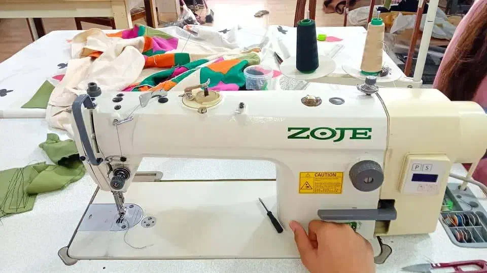 فروش چرخ خیاطی|چرخ خیاطی و ریسندگی|شهریار, کهنز|دیوار