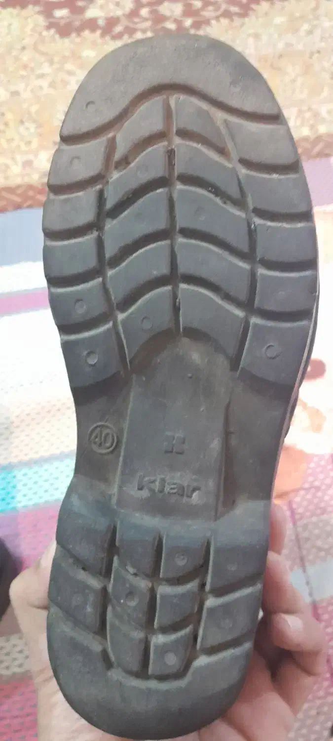 پوتین|کیف، کفش، کمربند|نیشابور, فرح بخش|دیوار