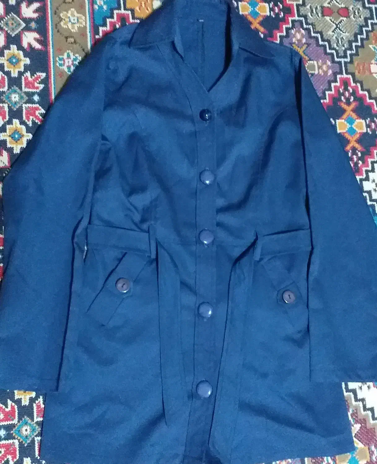 مانتو طرح بارونی رنگ ابی نفتی فروش فوری|لباس|پیر بکران, |دیوار