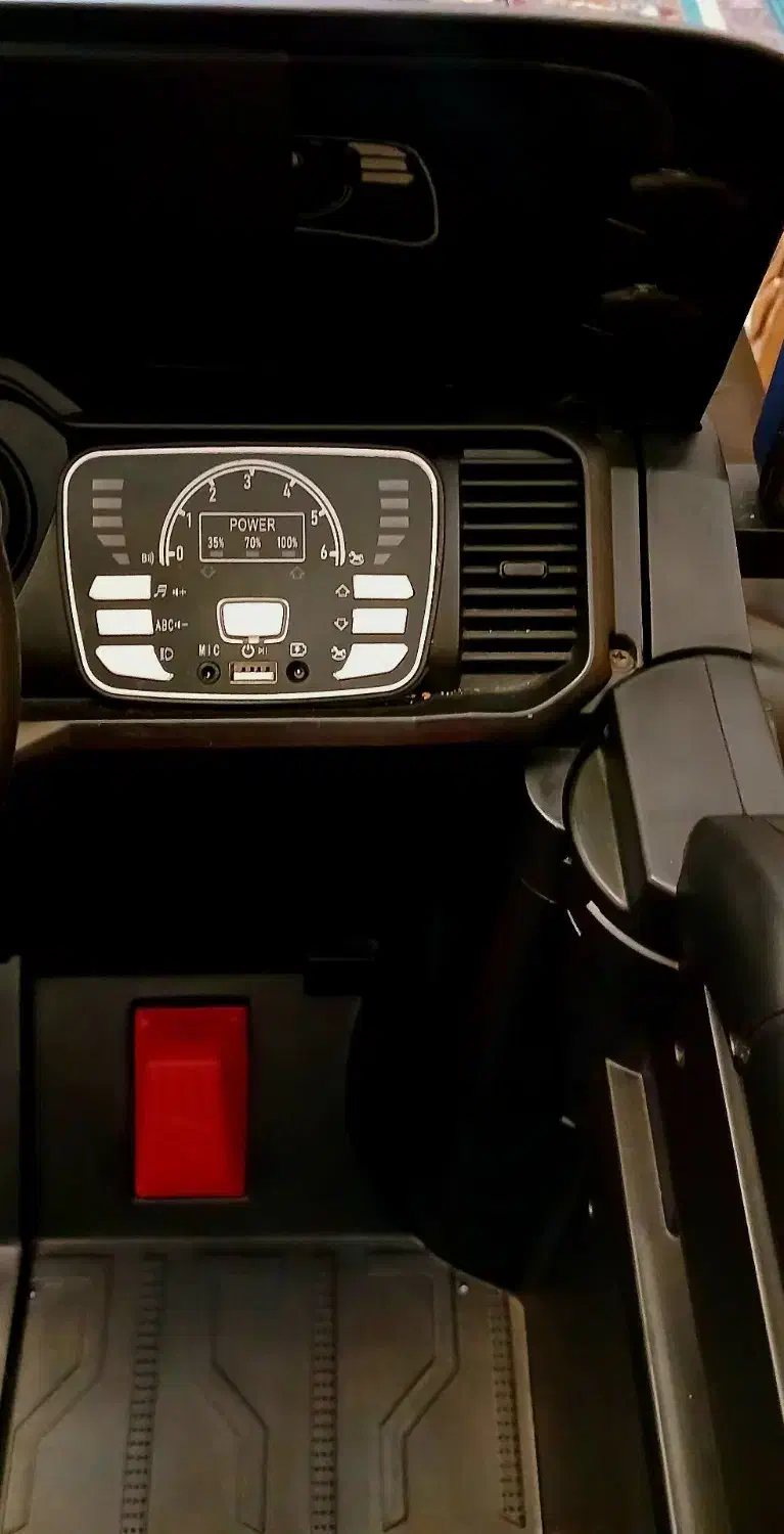 ماشین شارژی غول پیکر بزرگ قوی ۵موتوره|اسباببازی بچه|تبریز, |دیوار