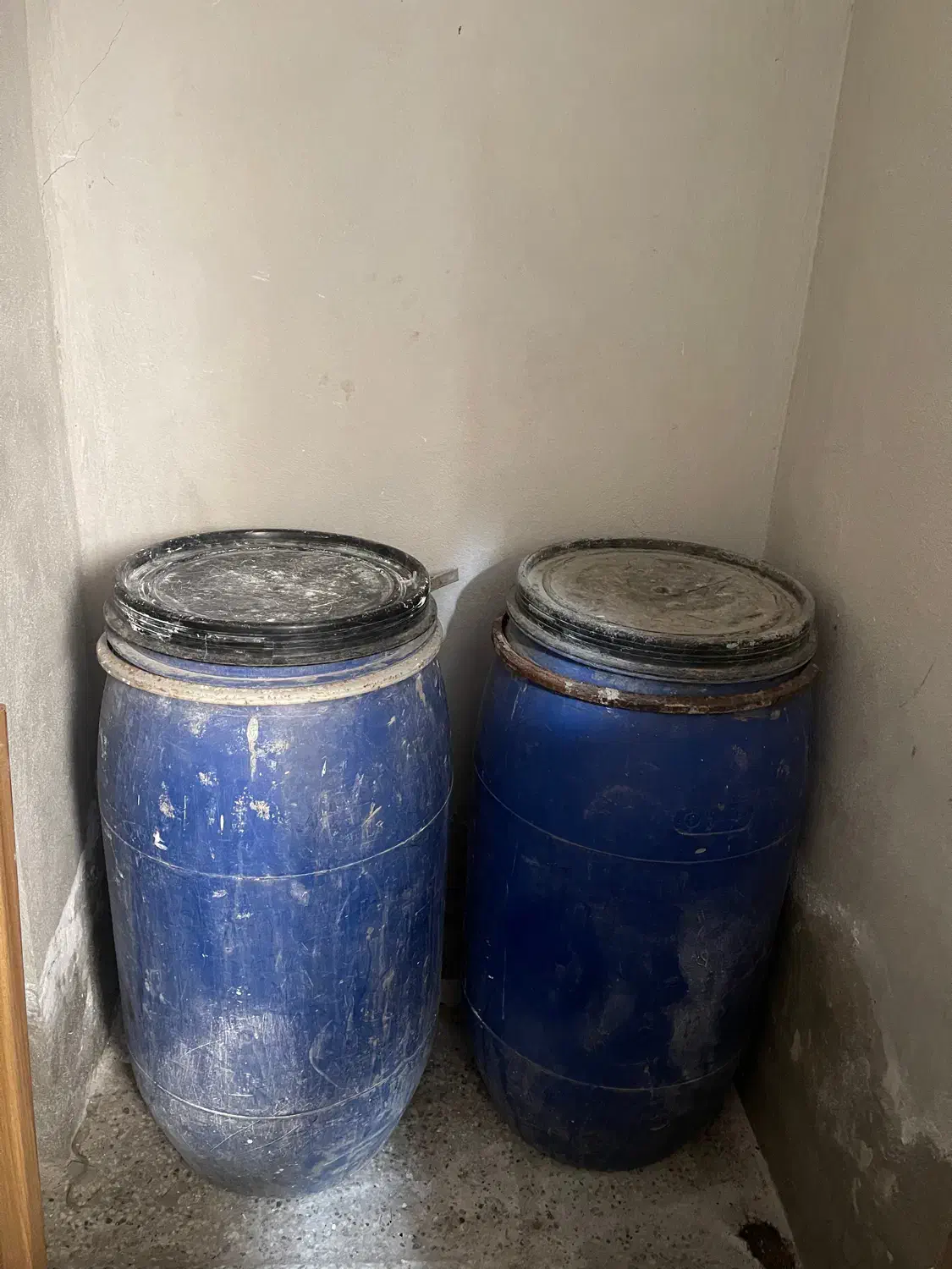 بشکه|ظروف نگهدارنده، پلاستیکی، یک‌بارمصرف|گرگان, |دیوار