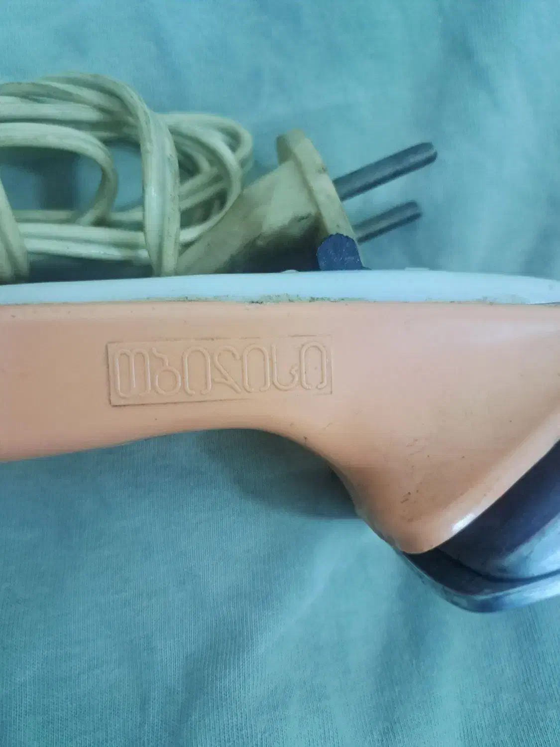 اتو|کلکسیون اشیاء عتیقه|رشت, دیانتی|دیوار