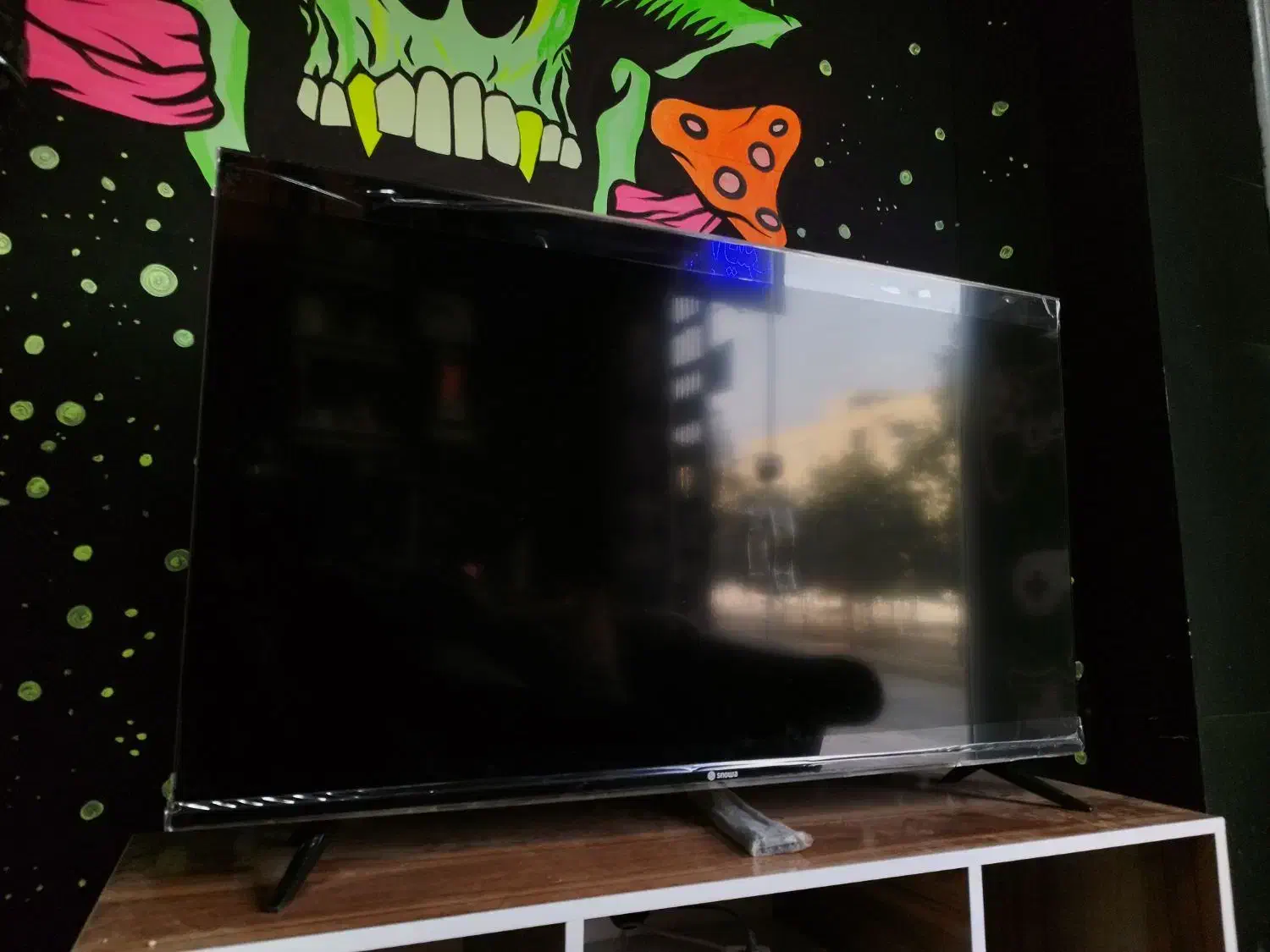 تلویزیون اسنوا 50 اینچ|تلویزیون و پروژکتور|فولادشهر, B4|دیوار