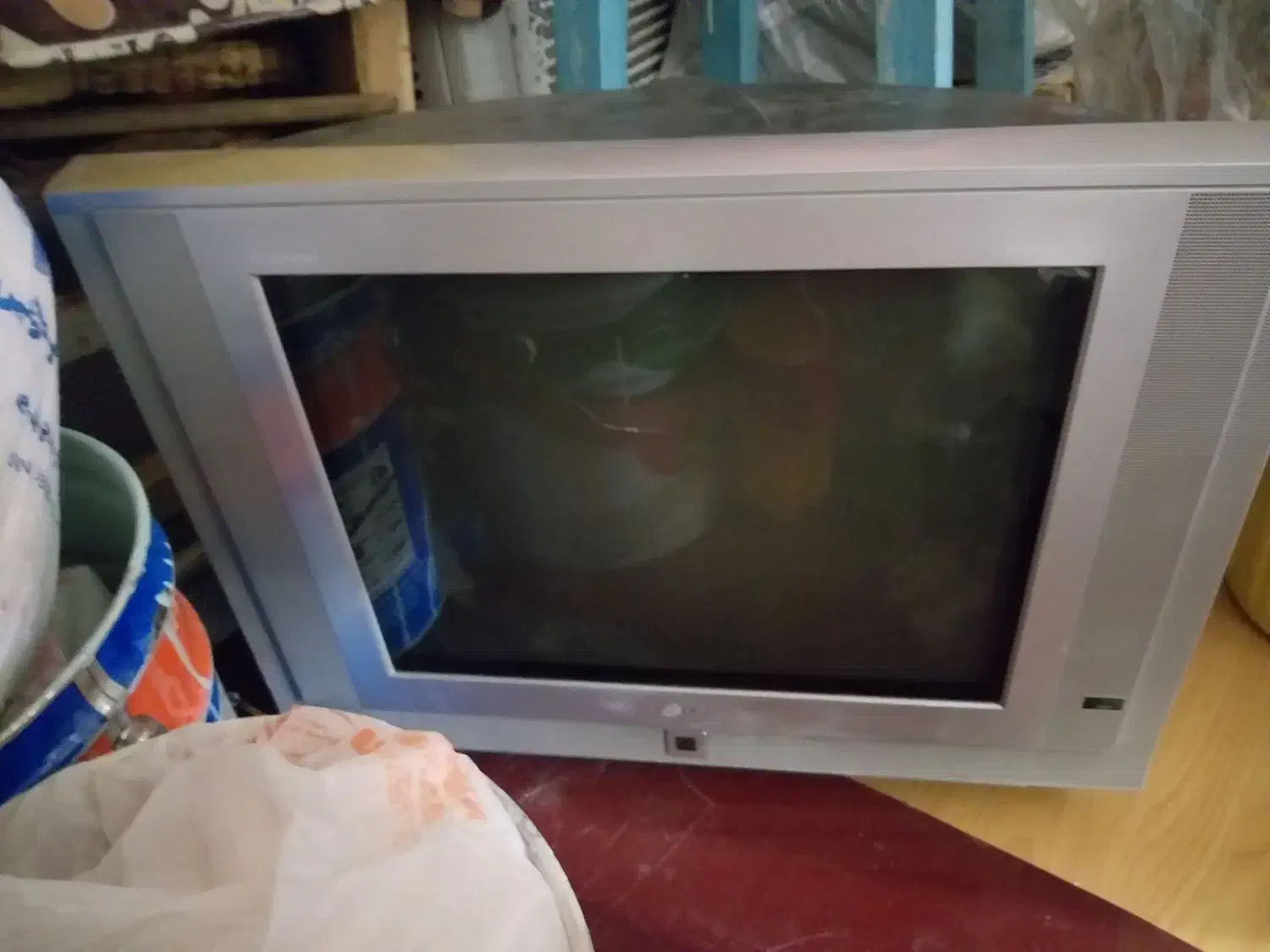 تلوزیون صندلی سینگ|تلویزیون و پروژکتور|تویسرکان, |دیوار