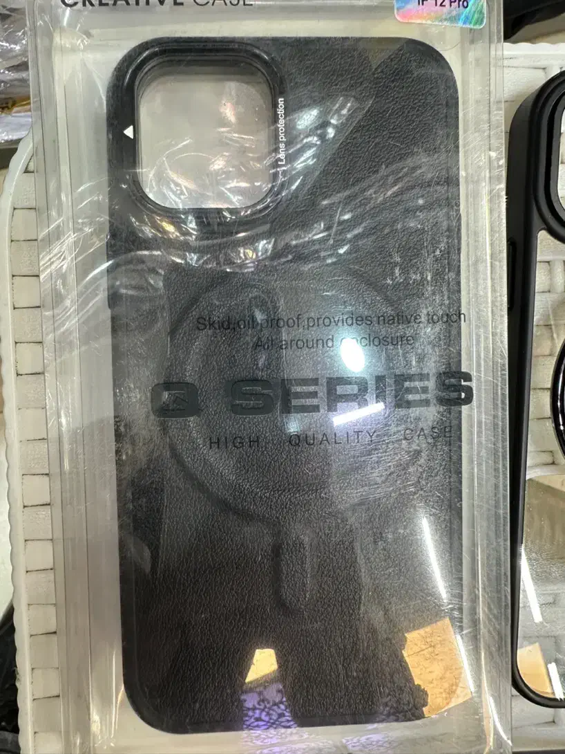 قاب گوشی آیفون ۱۲پرو ۴عدد با هم|لوازم جانبی موبایل و تبلت|رشت, بازار|دیوار