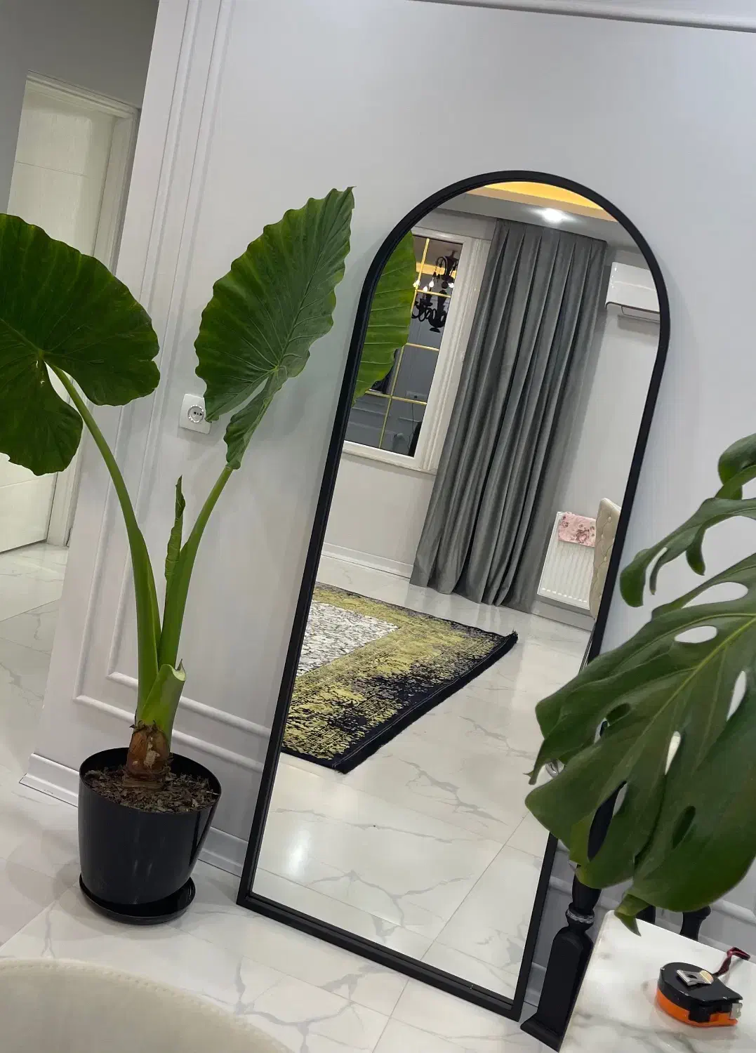 آیینه اردکان و میز|آینه|جویبار, |دیوار