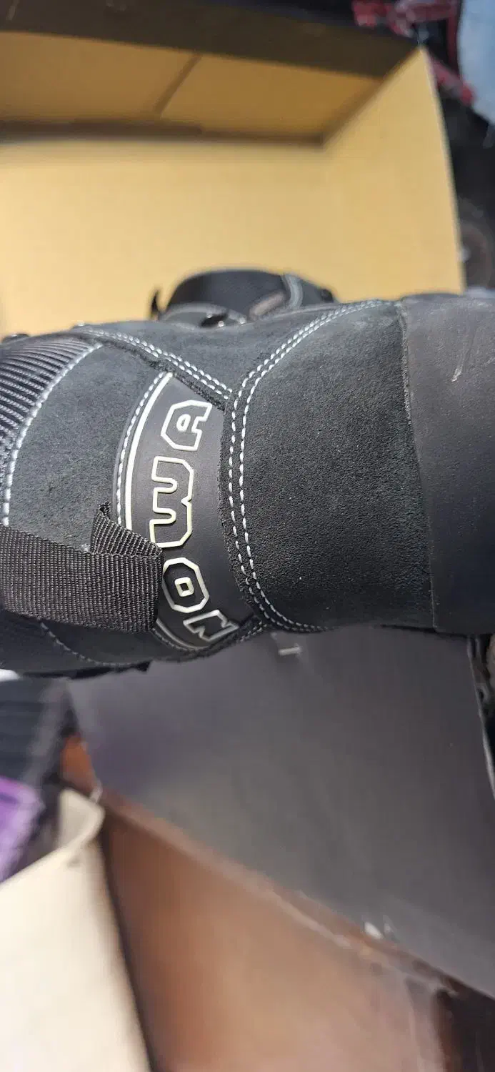 دو عدد پوتین یکی کوه نوردی یکی ایمنی|کیف، کفش، کمربند|اردبیل, |دیوار