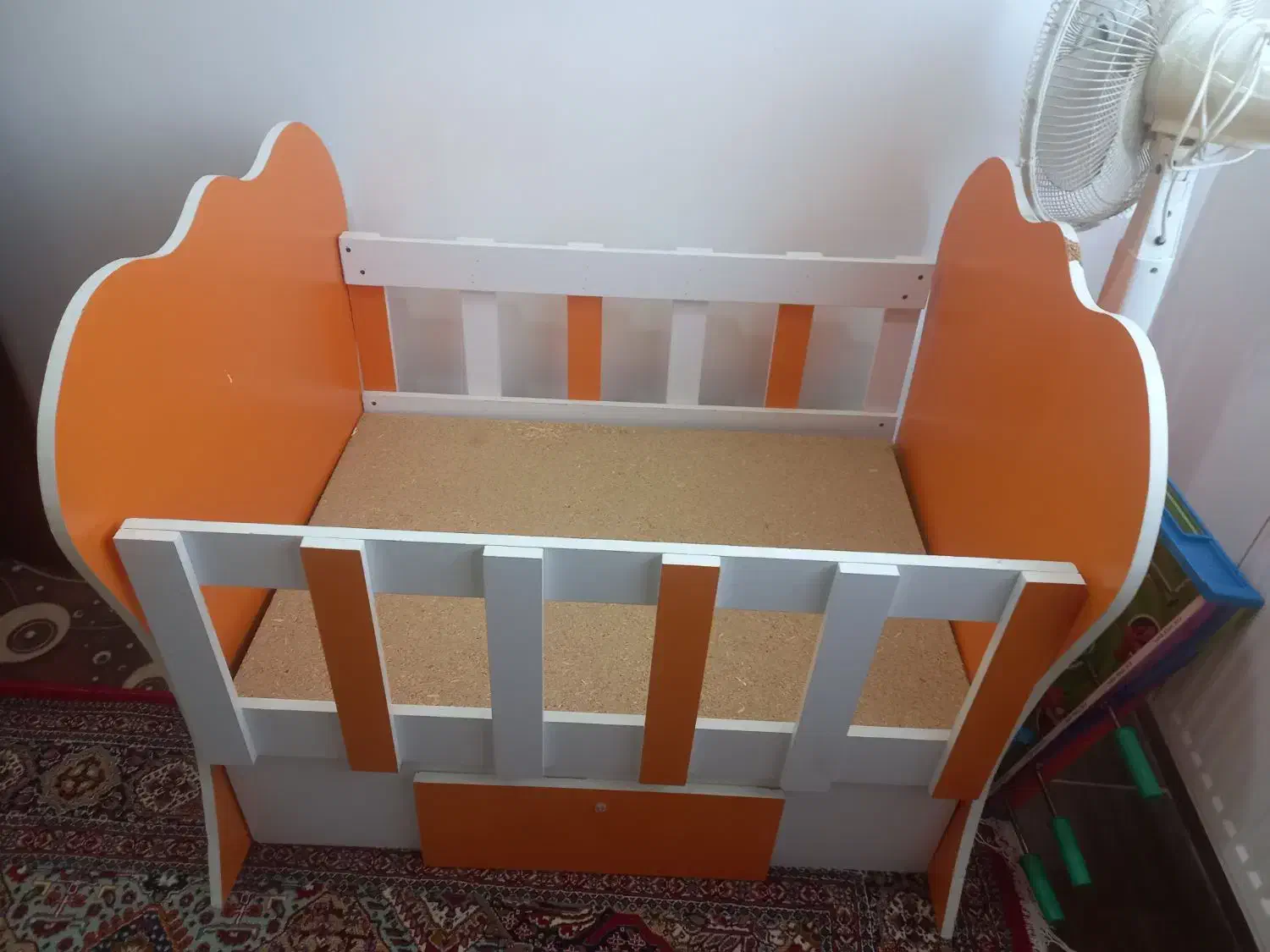 تخت وتشک کودک|تخت و صندلی بچه|ماسال, |دیوار