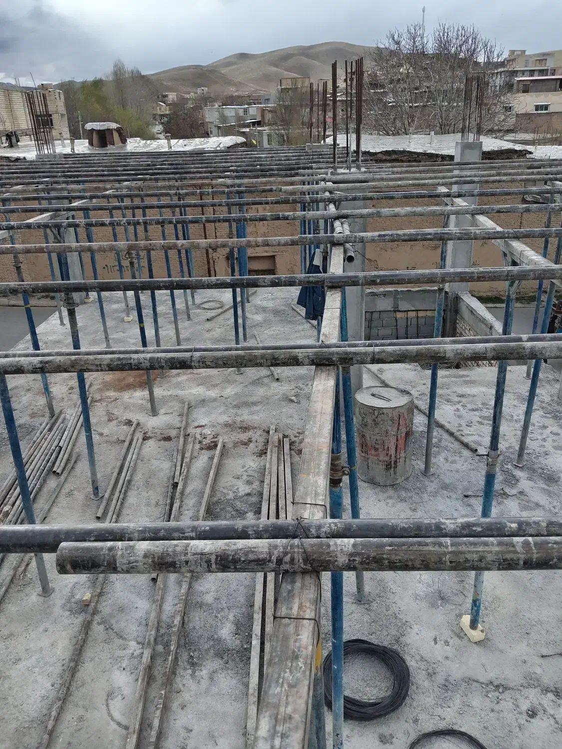 جک قالب بندی|مصالح و تجهیزات ساختمان|لاران, |دیوار