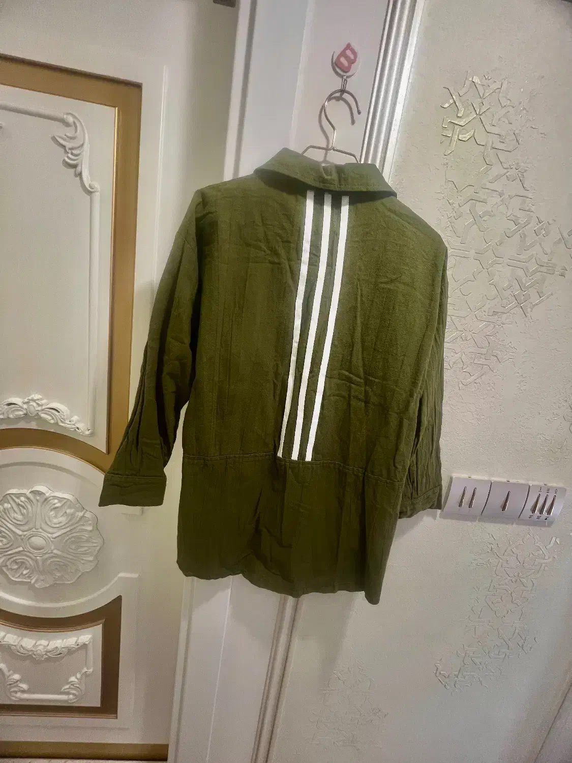 شومیززنا|لباس|کاشان, زیتون|دیوار