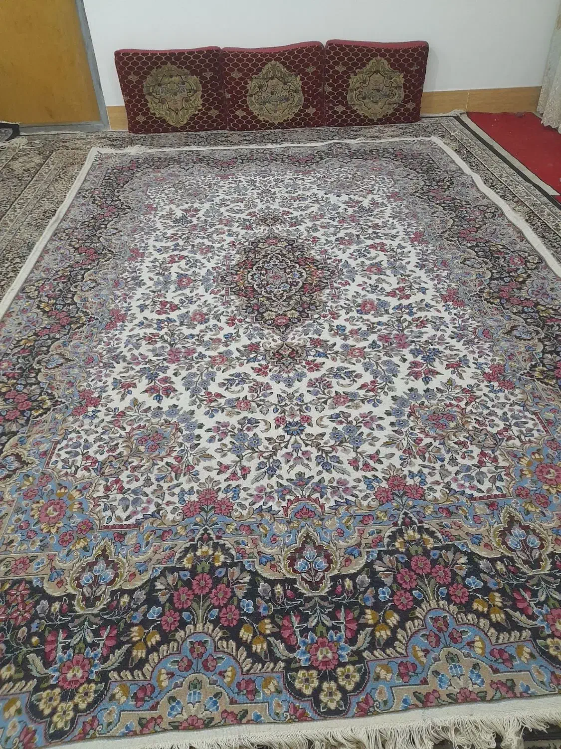 قالی دستباف کرمانی|فرش|کرمان, |دیوار