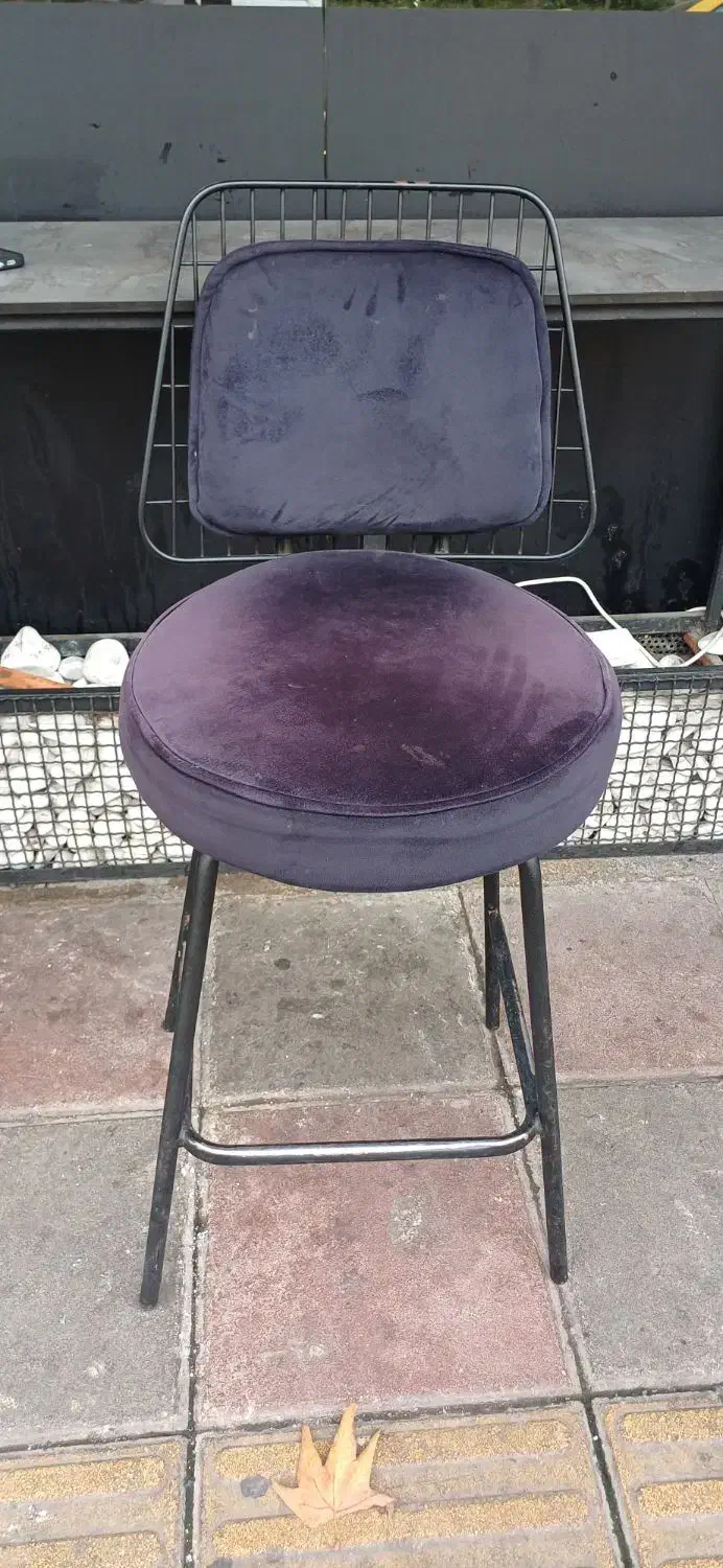 صندلی پایه دار|صندلی و نیمکت|رشت, معلم|دیوار