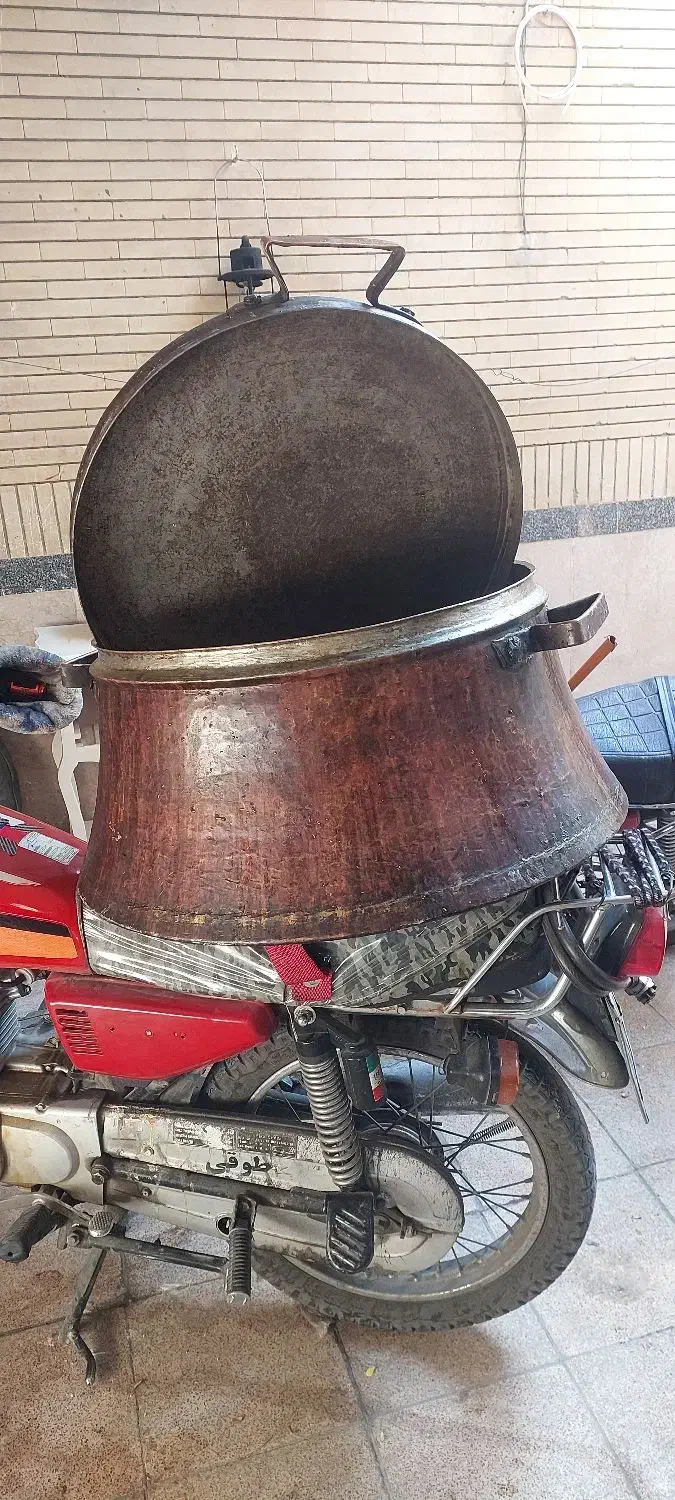 دیگ درحدنو|کلکسیون اشیاء عتیقه|مشهد, تبادکان|دیوار