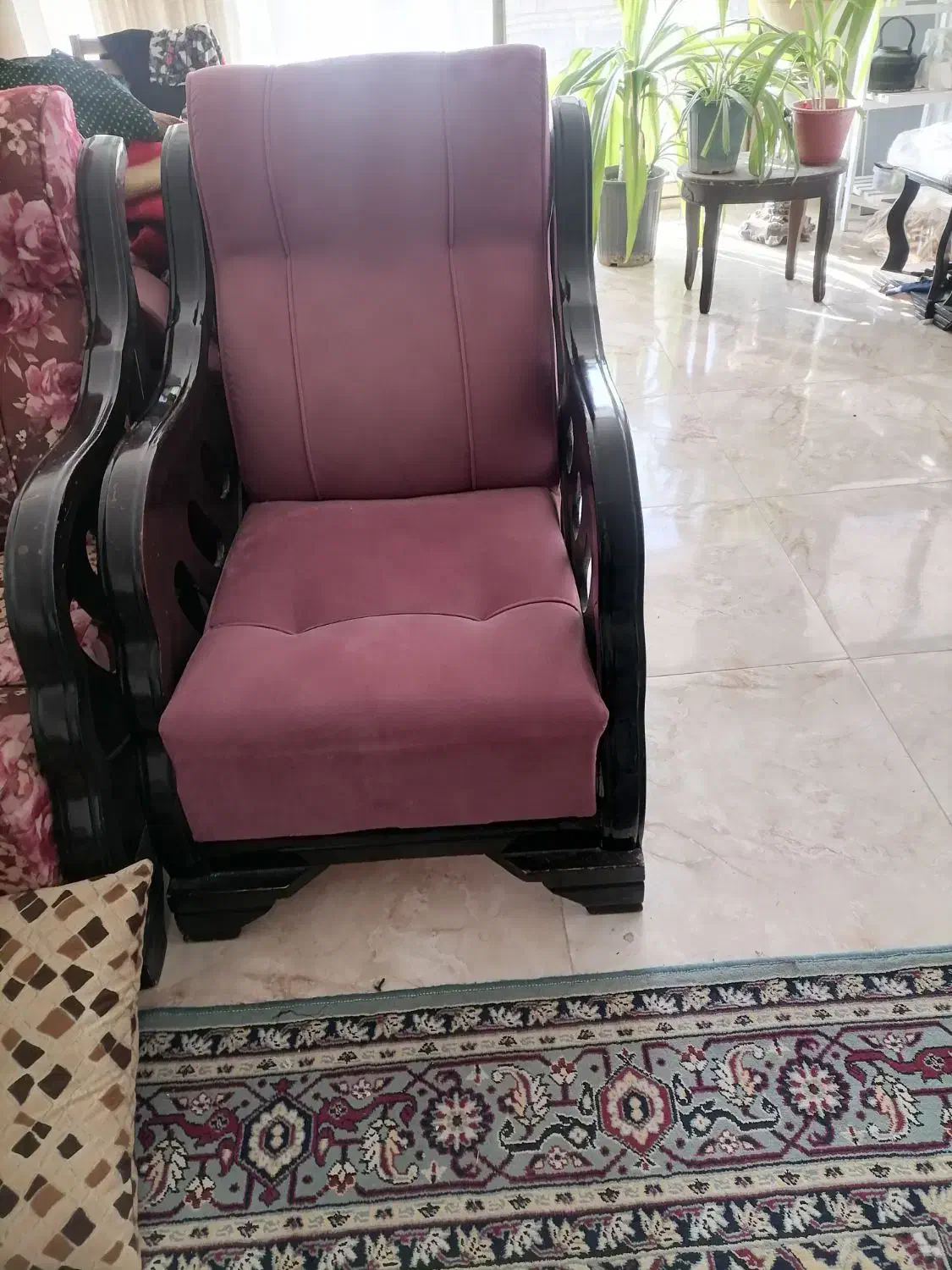 مبلمان|مبلمان خانگی و میز عسلی|نجف‌آباد, قلعه سفید|دیوار