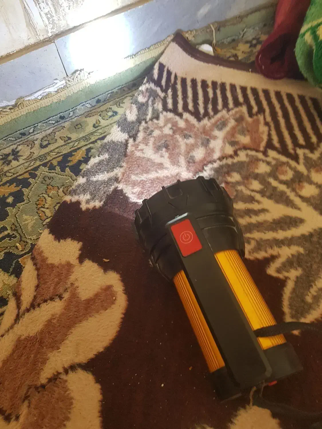 چراغ قوه پاوربانک ویداسی نو|کوهنوردی و کمپینگ|ملایر, |دیوار