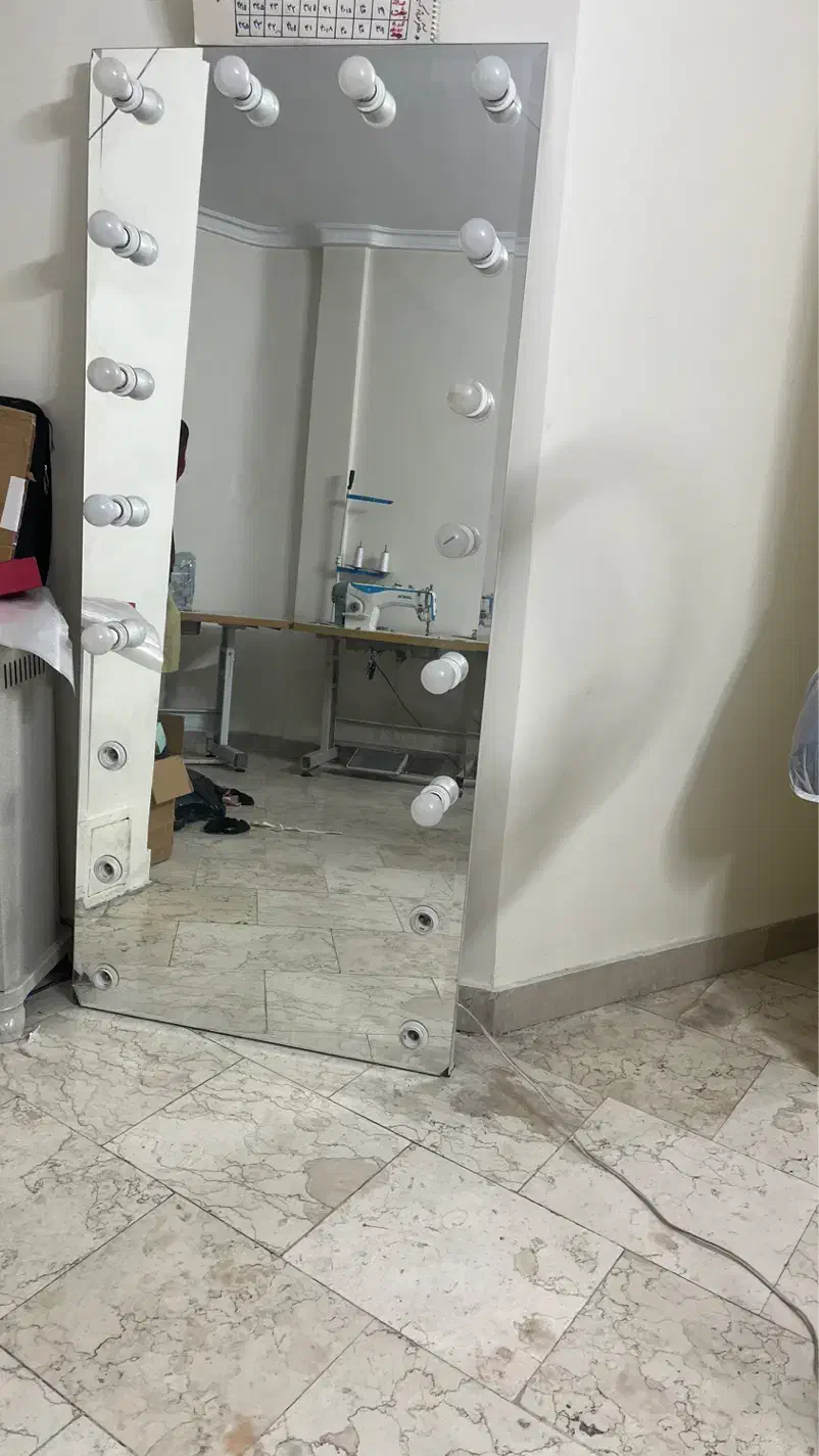 آینه لامپی هالیوودی|آینه|تهران, نیلوفر|دیوار