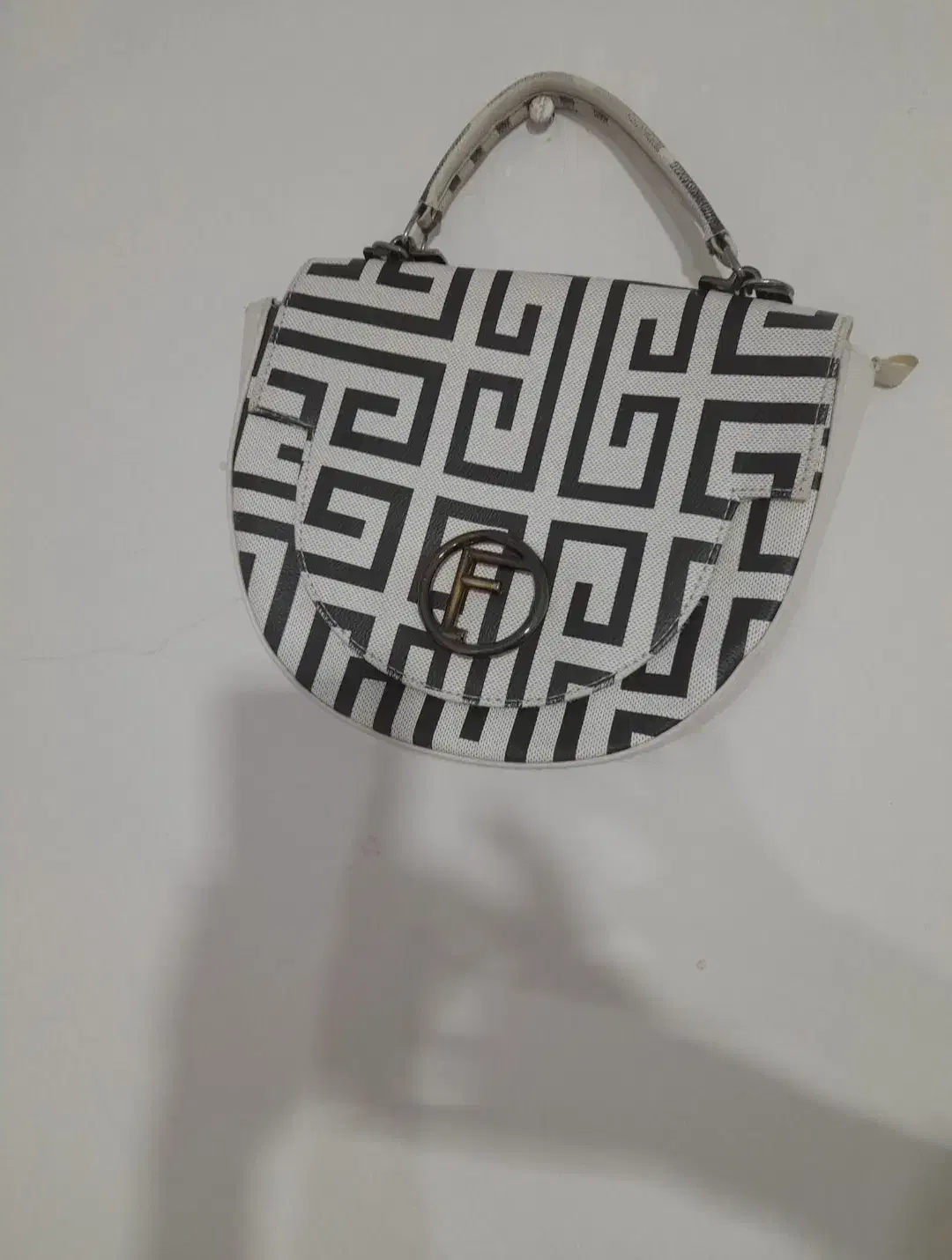 هفت عدد کیف|کیف، کفش، کمربند|جوانرود, |دیوار