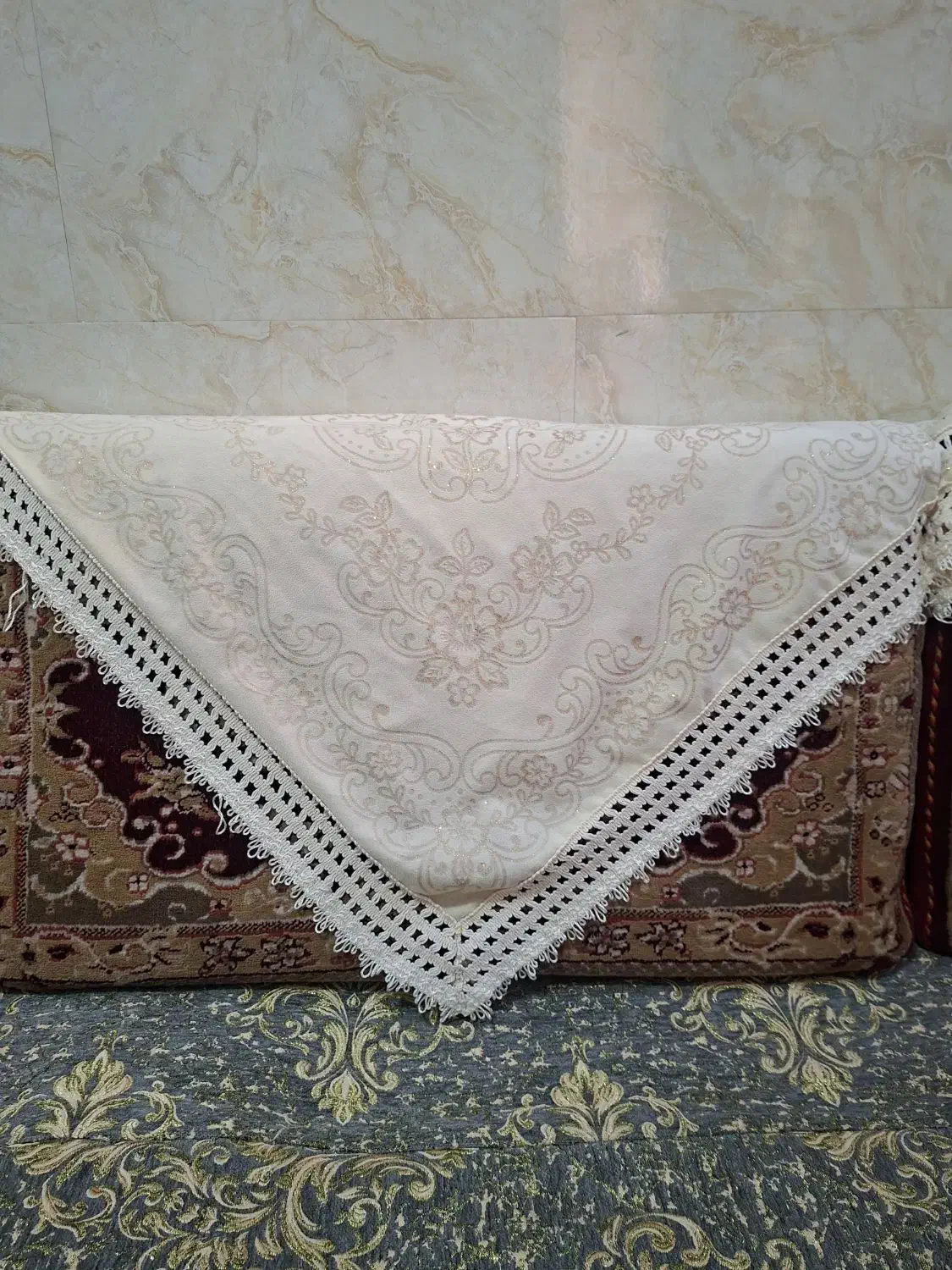 ۳عدد پشتی|پشتی|سیرجان, |دیوار