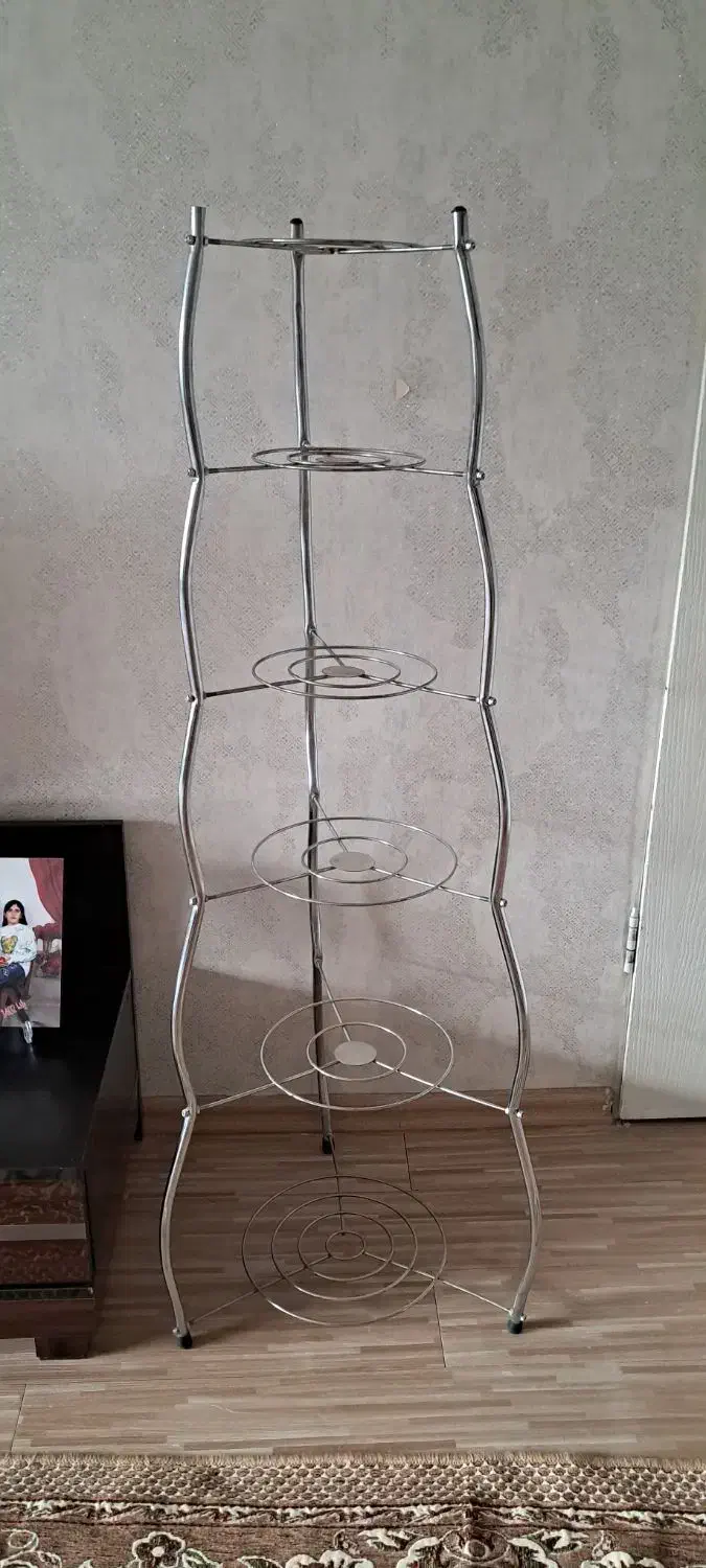 طبقه ی قابلمه|آب‌چکان و نظم‌دهنده ظروف|سنندج, |دیوار