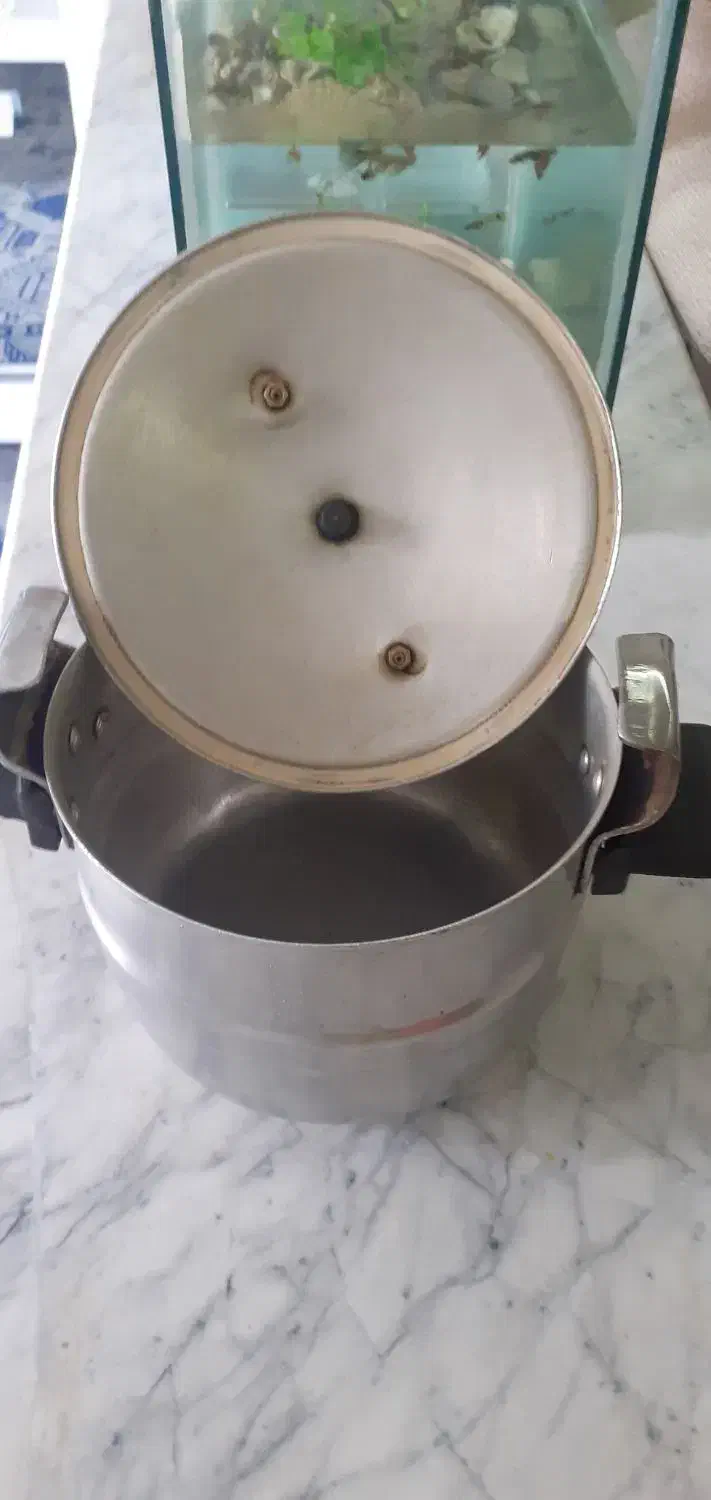 آرام پز|ظروف پخت‌وپز|مشهد, انقلاب|دیوار