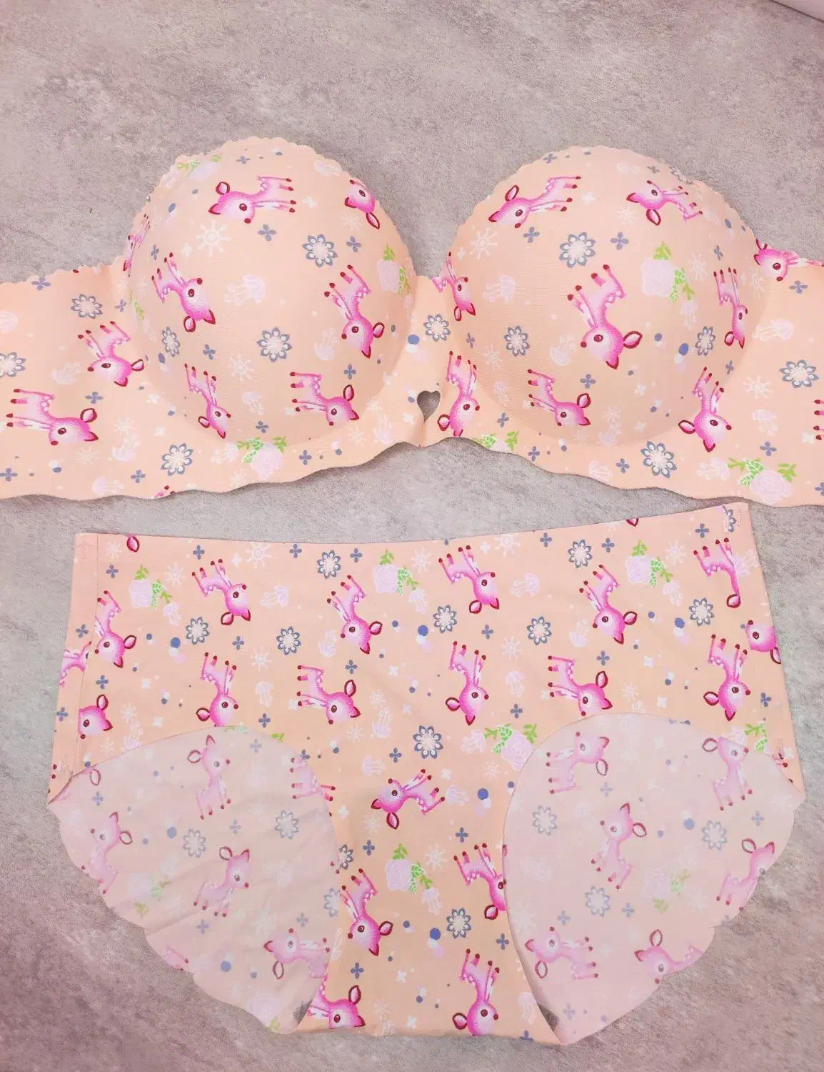 ست سوتین|لباس|سبزوار, هفت تیر|دیوار