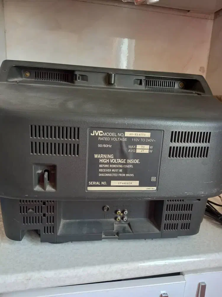 تلویزیون ۱۴ اینچ  چی وی سی|تلویزیون و پروژکتور|پاکدشت, پاکدشت (مامازند)|دیوار